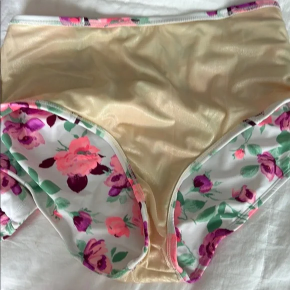 Betsy Johnson Prisoner of Love High Waste Two Piece Underwire Tankini - Picture 8 of 9